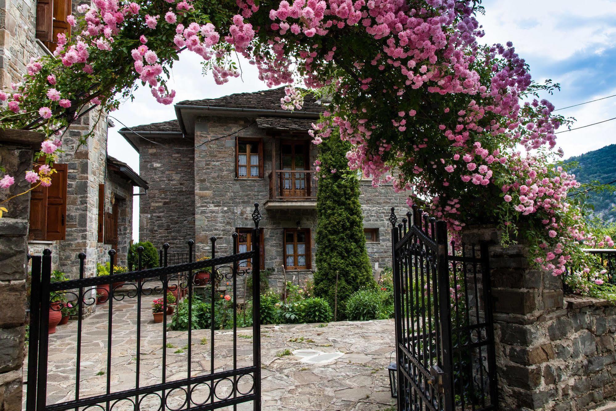 Kadi Hotel Tsepelovo Exterior photo